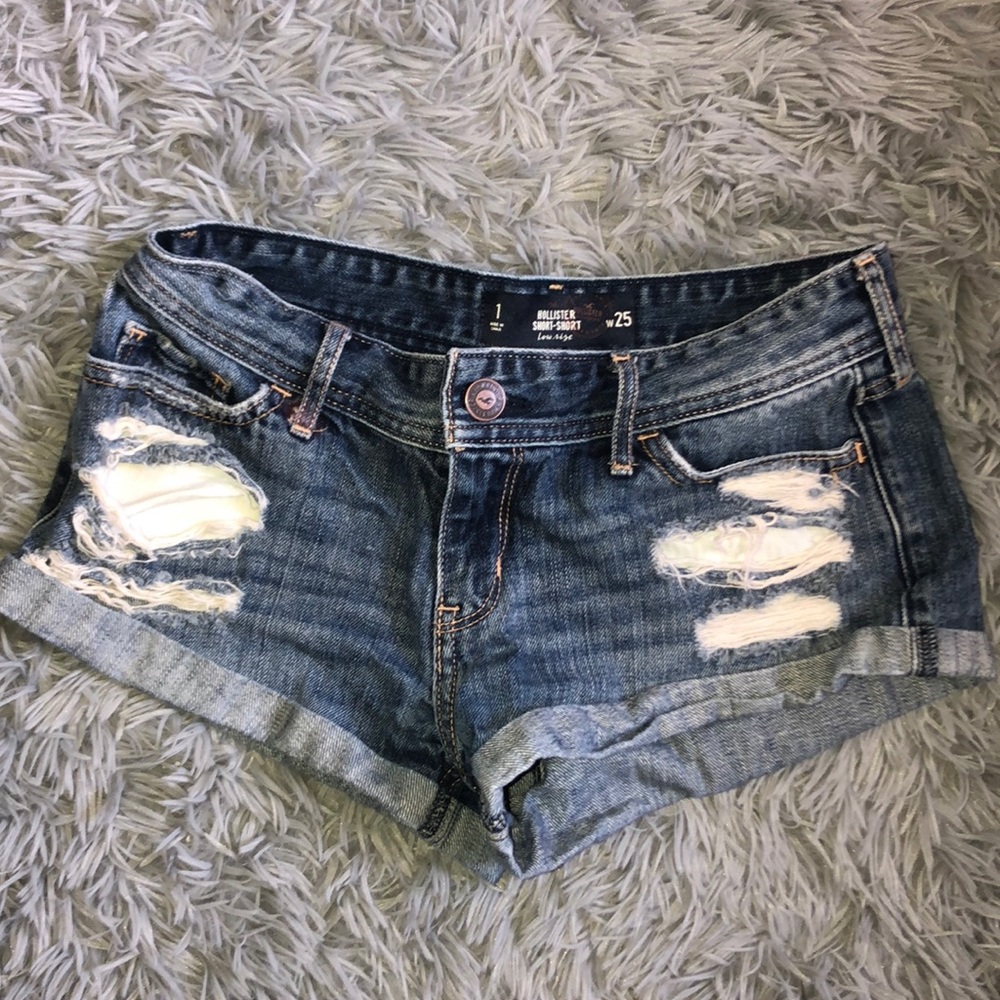 Hollister Low Rise Short-Shorts